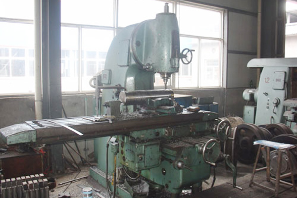 加工本公司環(huán)保設備用軸